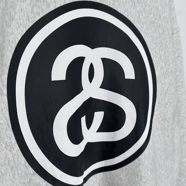 ブランドパーカー着用イメージ